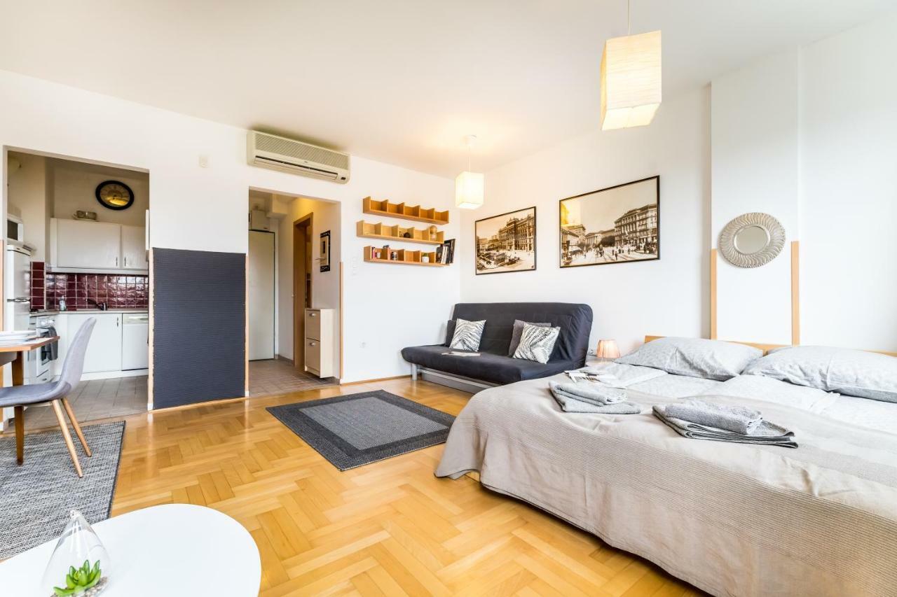 Bpr Hello Hollo Apartment Boedapest Buitenkant foto