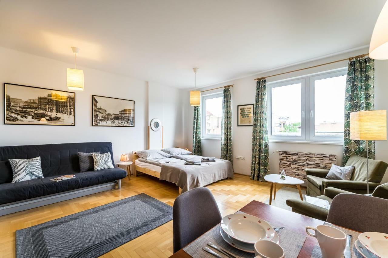 Bpr Hello Hollo Apartment Boedapest Buitenkant foto