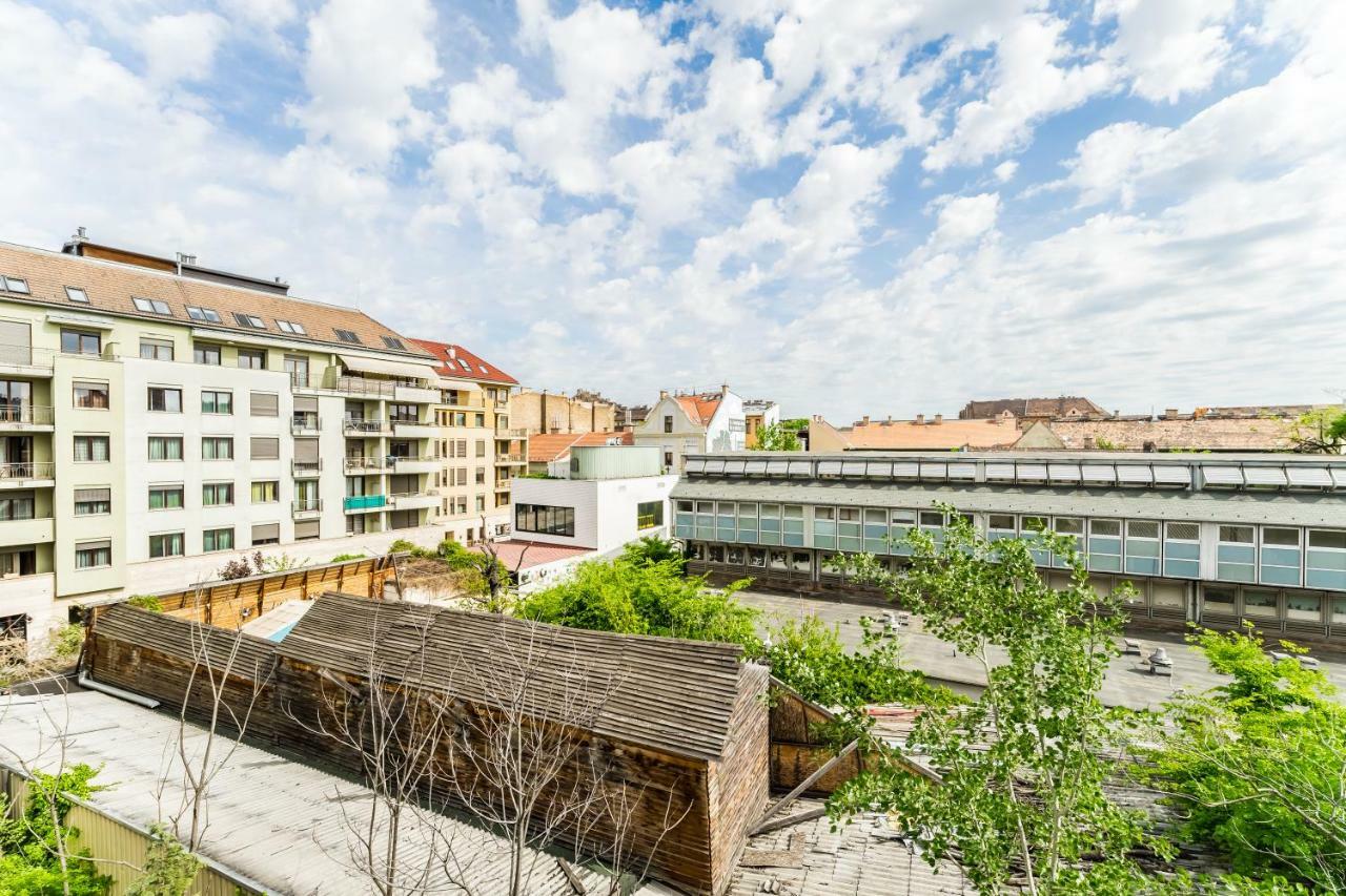 Bpr Hello Hollo Apartment Boedapest Buitenkant foto