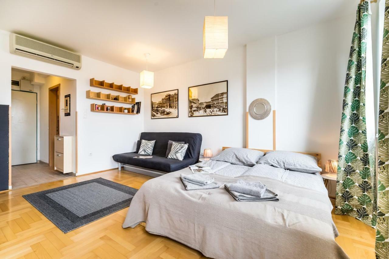 Bpr Hello Hollo Apartment Boedapest Buitenkant foto